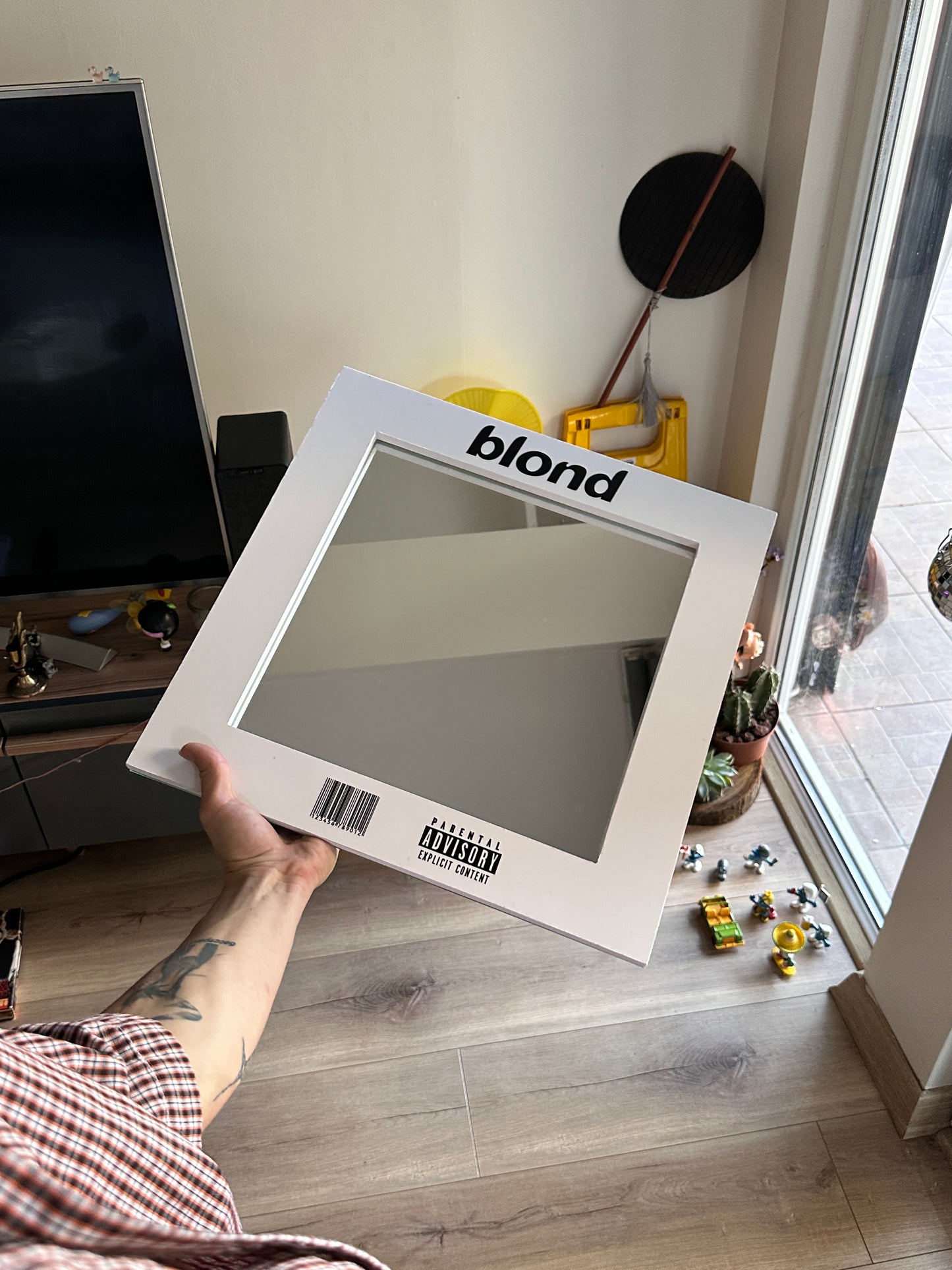 Blond Model Ayna